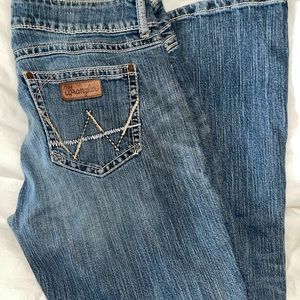 Women’s Retro Wrangler Jeans